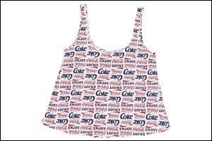 Bershka presents new licensed tops that will make a splash like Coca-Cola