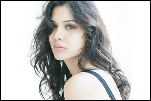 Actress Sara Loren to star in a classic romance!