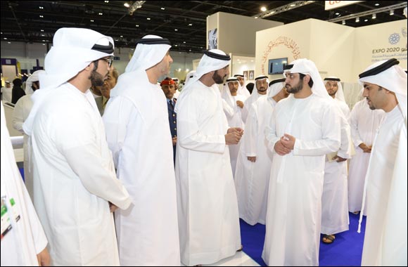 HH Sheikh Maktoum Bin Mohammed Bin Rashid Al Maktoum visits du's stand at Careers UAE