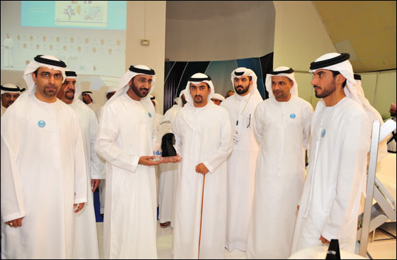 HH Sheikh Maktoum Bin Hamad Bin Mohammed Al Sharqi visits du at Fujairah Careers Fair