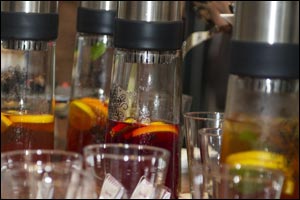 Pascal Tepper Introduces New-To-Dubai Exotic Iced Tea