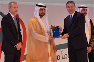 Damas Wins 2013 Dubai Service Excellence Award