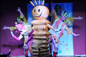 Modhesh charms children during visit to schools, hospitals and malls across UAE
