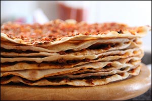 The Turkish Pizza – Lahmacun makes its way to UAE