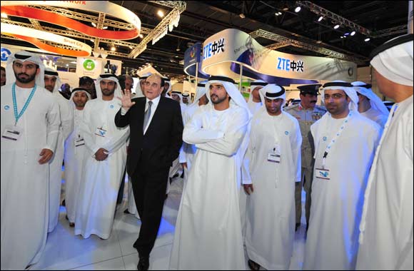 His Highness Sheikh Hamdan bin Mohammed bin Rashid Al Maktoum visits du at GITEX 2014