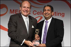 Giordano's Ishwar Chugani receives Retail Professional of the Year award