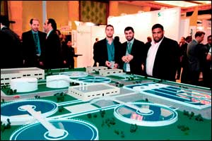 Schneider Electric's ‘Power to the Cloud' Attracts over 1,600 Industry Professionals