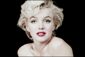Marilyn Monroe™ Returns to Max Factor