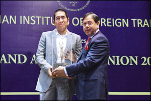 Dabur International CEO conferred ‘Alumnus of the Year Award 2014' by IIFT