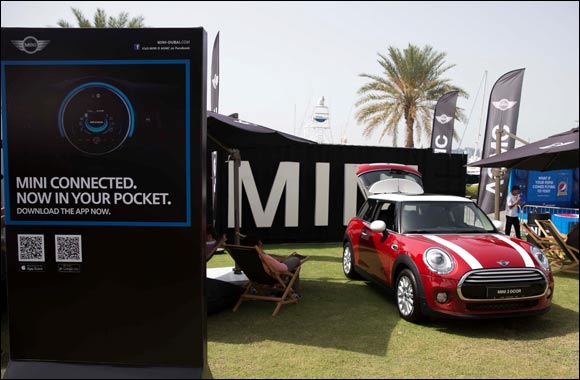 MINI showcases advanced technology at STEP Conference 2015 with MINI Connected