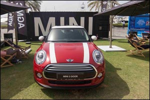 MINI showcases advanced technology at STEP Conference 2015 with MINI Connected