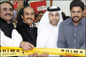 Bhima Jewellers successfully launches its first store in Dubai with Nivin Pauly