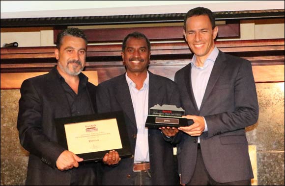 SanDisk honors Publilink with Outstanding Performance Certificate