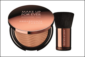 Get tanned all year long with MAKE UP FOR EVER's New Pro Bronze Fusion a Sun-kissed skin with no powdery finish