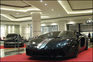 Sahara Centre Revs Up with Performance Car and Bike Display